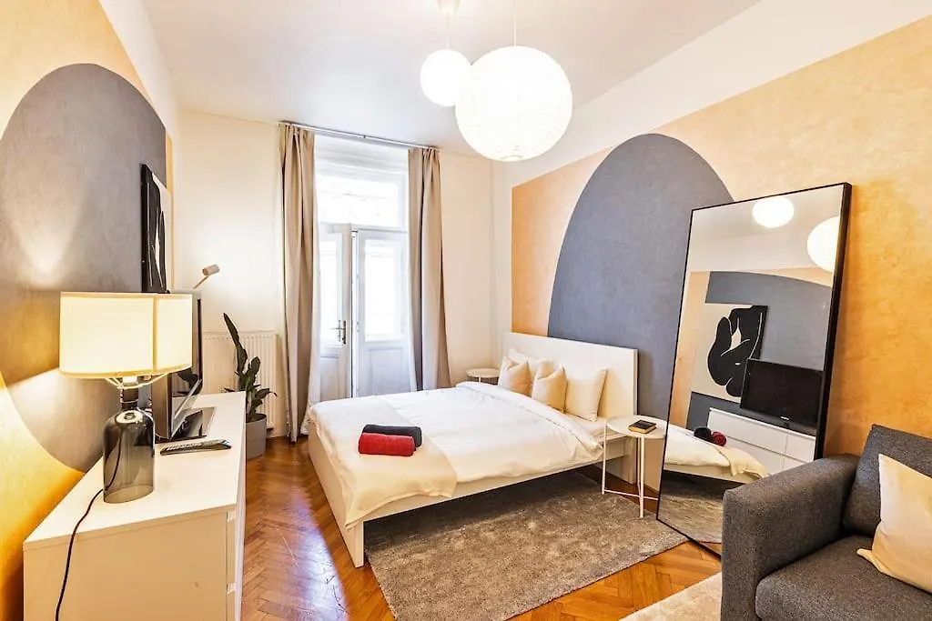 Unique Stylish Apartment - L3 Прага